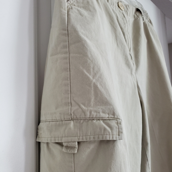 Khaki Cargo Cropped Pants - Picture 12 of 14